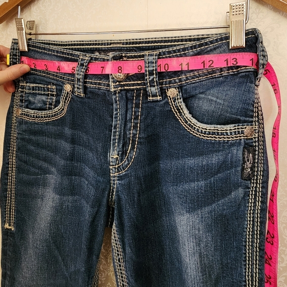 Silver Capris - Picture 7 of 11